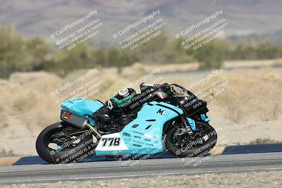 media/Dec-06-2025-CVMA (Sat) [[4a896cc04c]]/Race 4-Formula Middleweight/